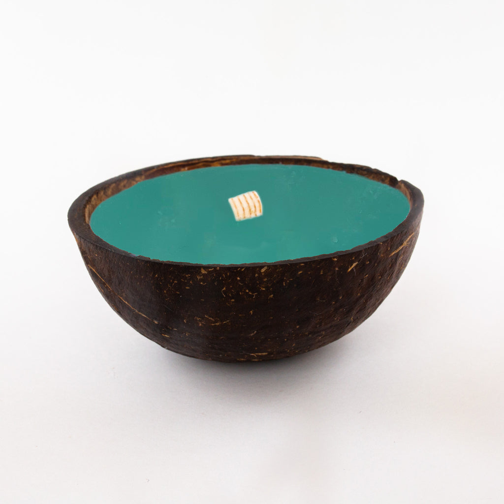 Half Coconut Candle - Woodsy
